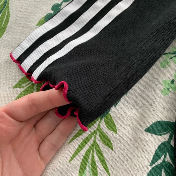 Adidas top - Picture 3 of 6